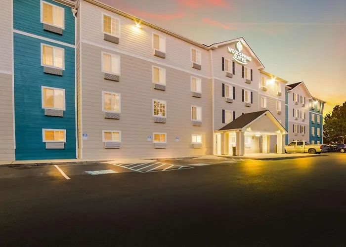 WoodSpring Suites - North Charleston Airport I-526