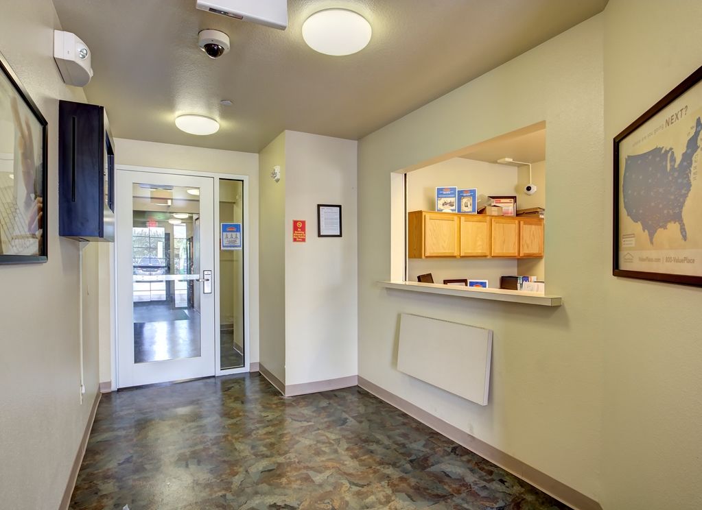Hotel Woodspring | Airport I-526